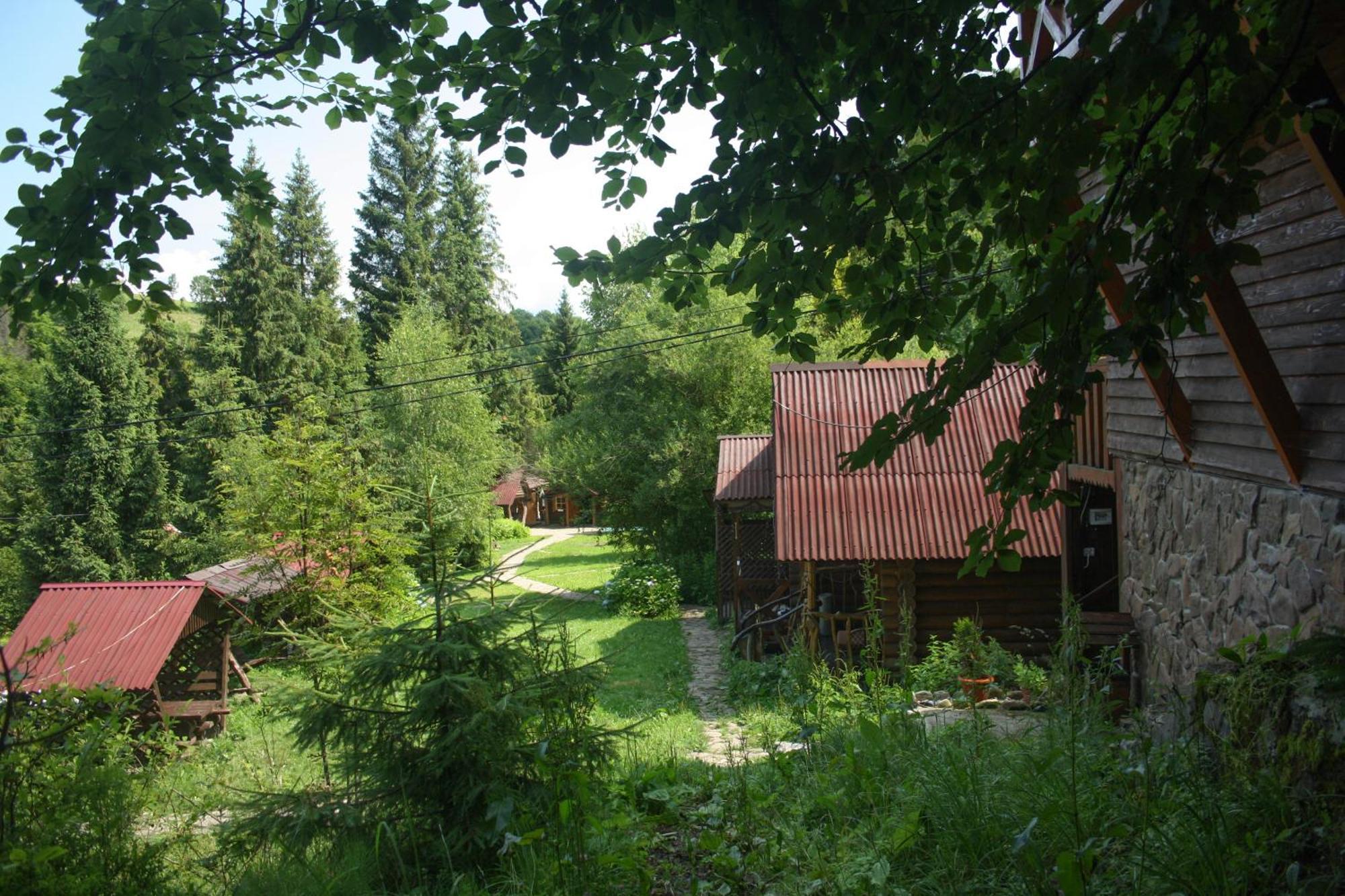 Zarinok Hotel Pilipets Exterior photo