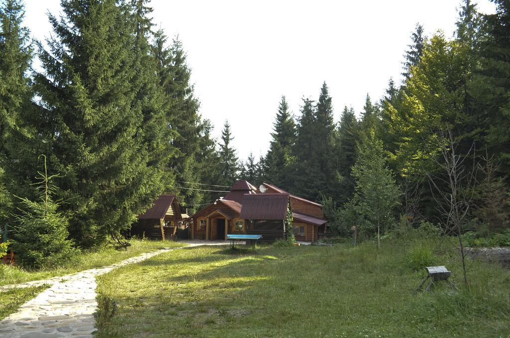 Zarinok Hotel Pilipets Exterior photo