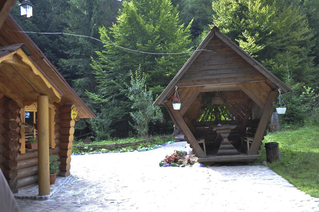 Zarinok Hotel Pilipets Exterior photo